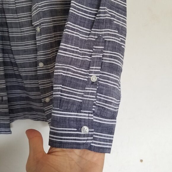 NEW Goodthreads Striped Button Up Shirt Top Small - Picture 6 of 9